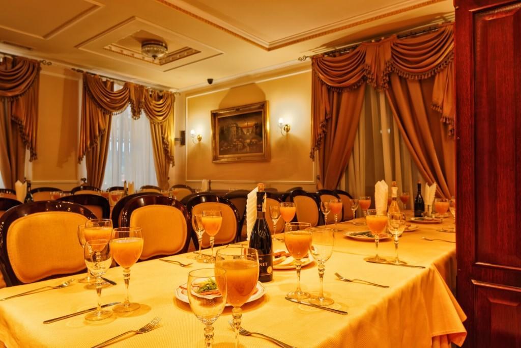 Hôtel Karpaty à Yaremtche Extérieur photo