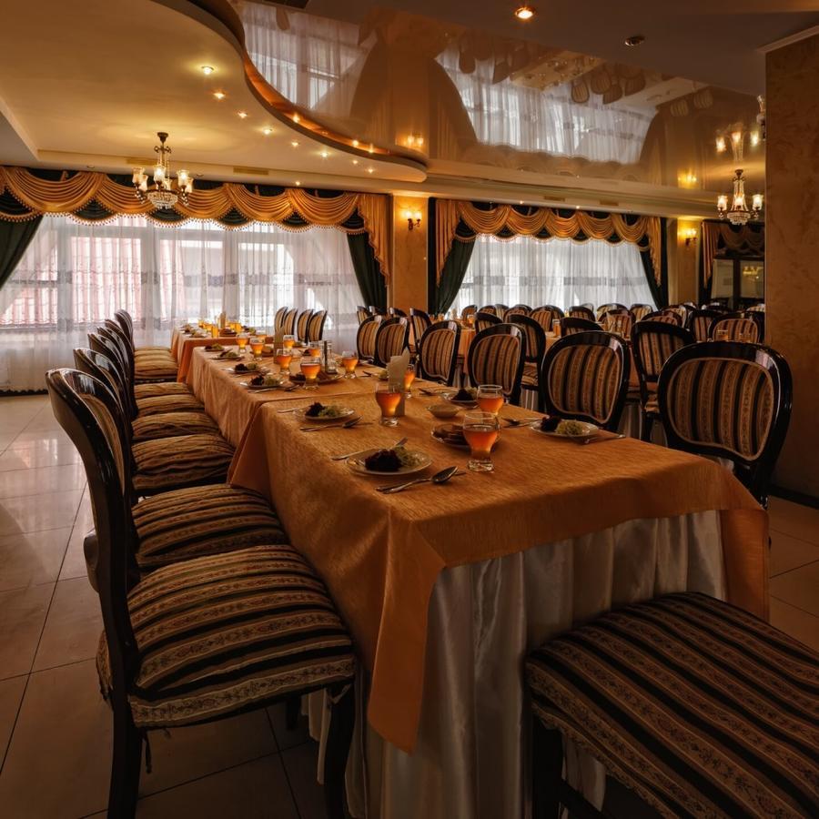 Hôtel Karpaty à Yaremtche Extérieur photo