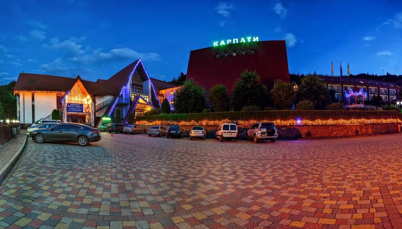 Hôtel Karpaty à Yaremtche Extérieur photo