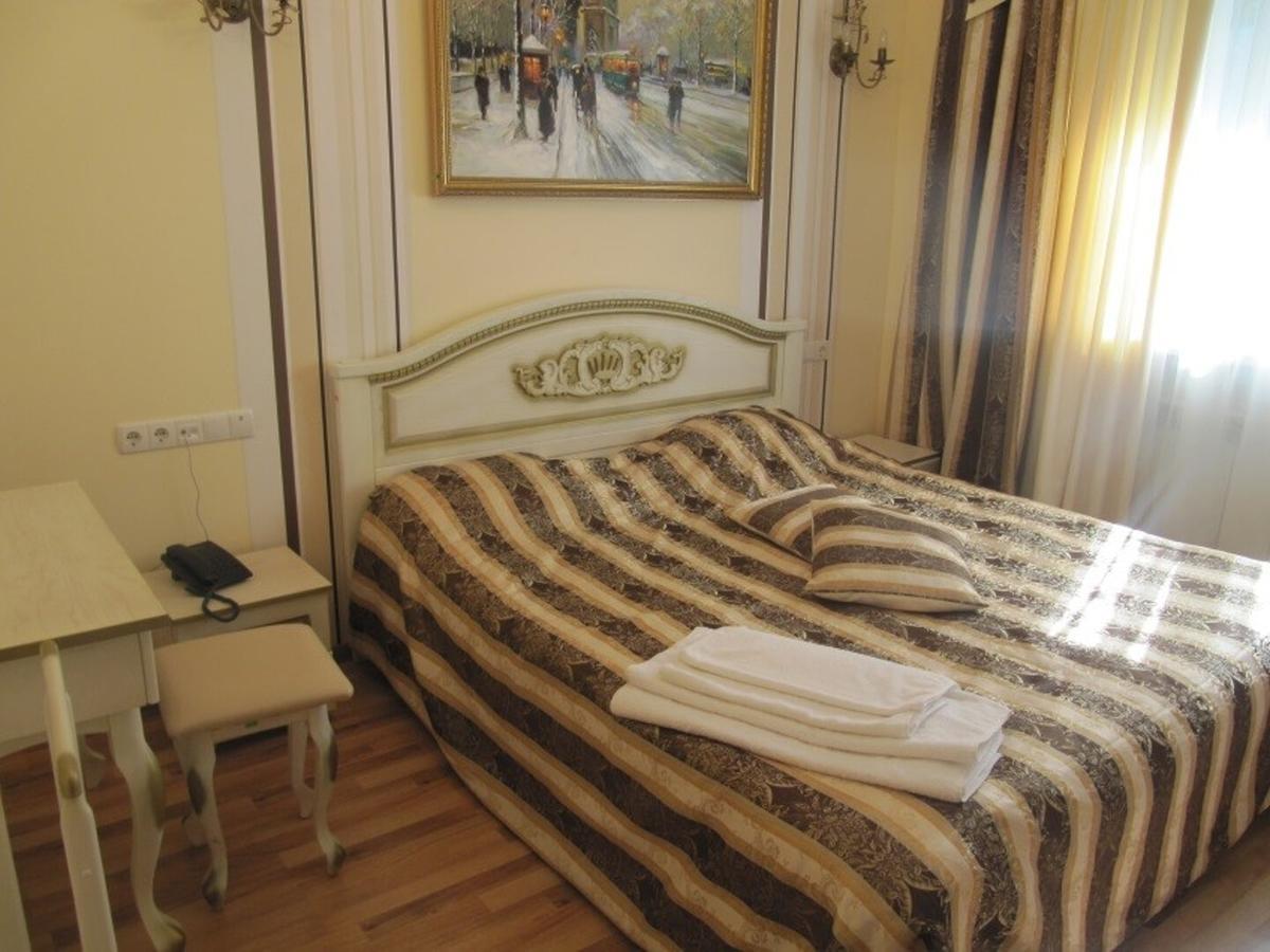 Hôtel Karpaty à Yaremtche Extérieur photo